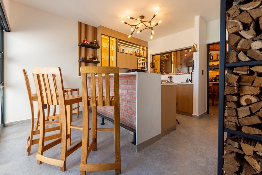5 Bedroom Property for Sale in Mykonos Western Cape